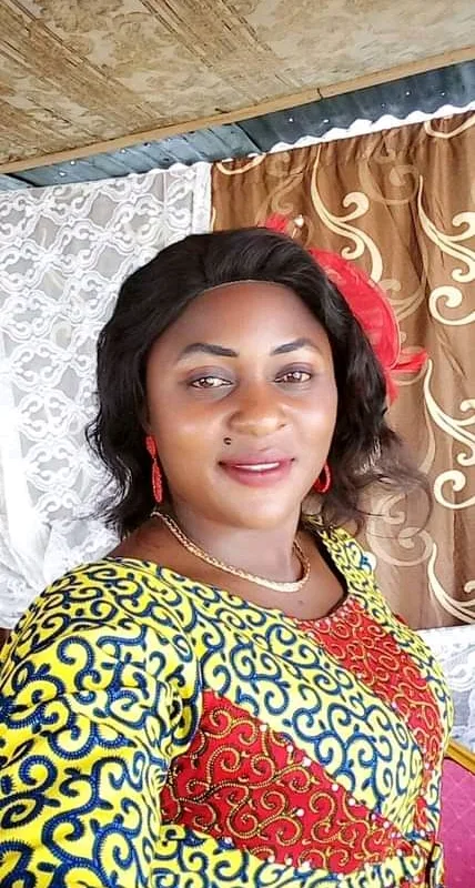 Dewa Wozinga Sandrine